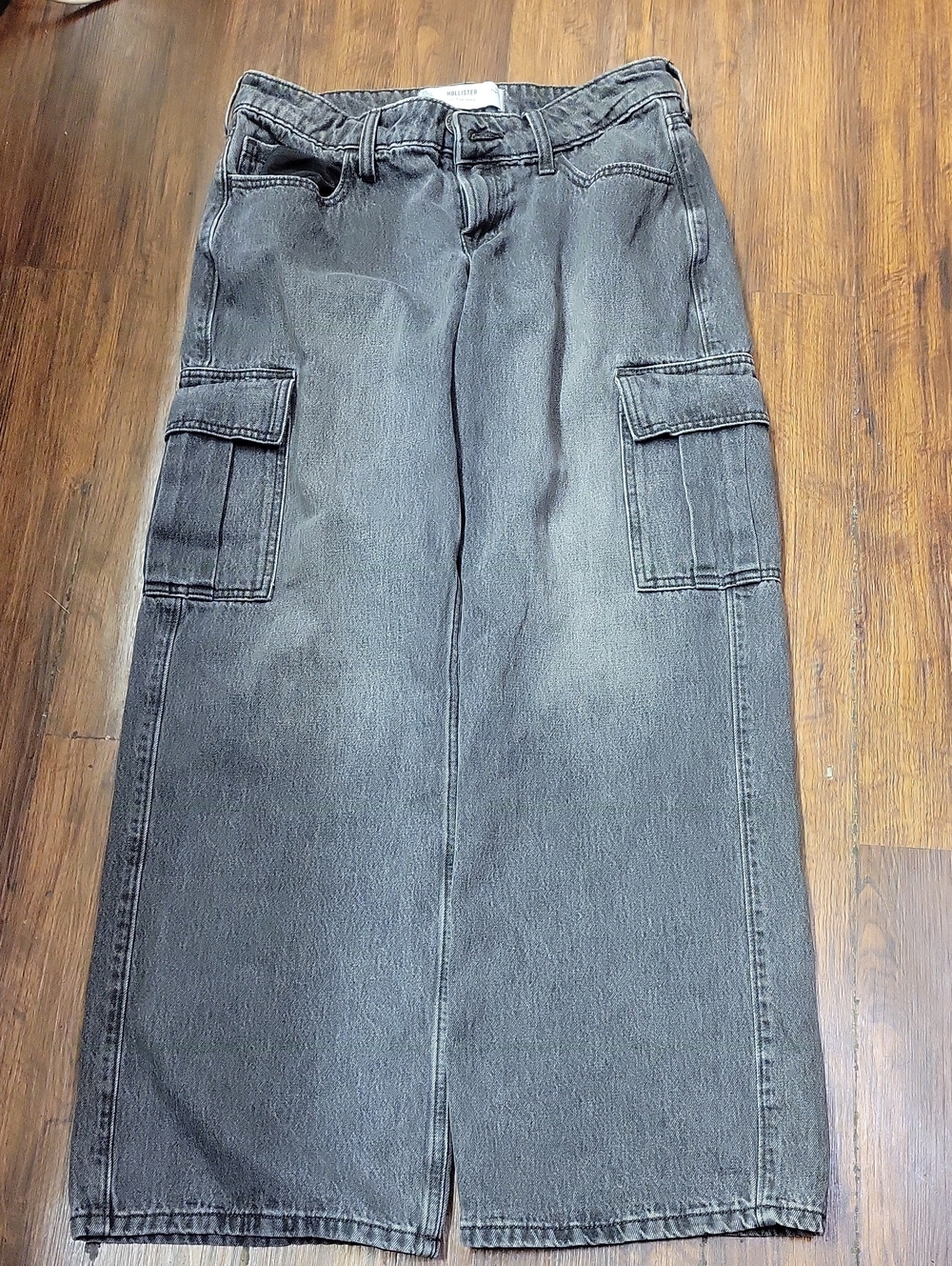 Hollister Woman Washed Black Cargo Wide-Leg Pants 4r W 27